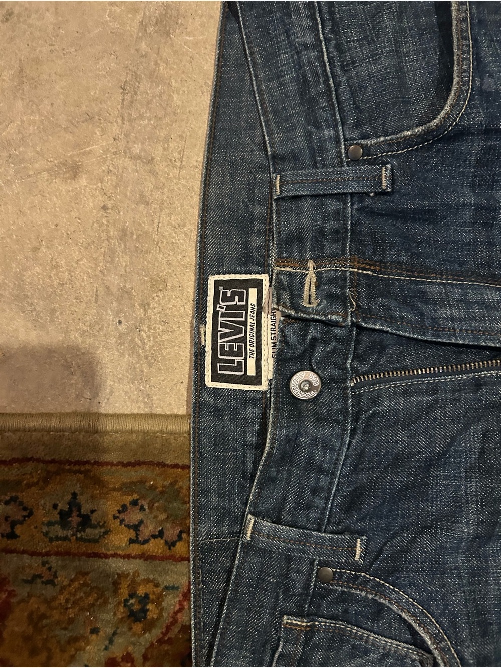 Levi's Men's Indigo Blue Slim Straight Jeans